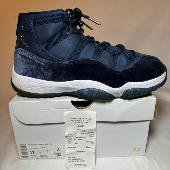 Size 11 - Wmns Air Jordan 11 Retro Midnight Navy Velvet Women's Shoes - Picture 1 of 11